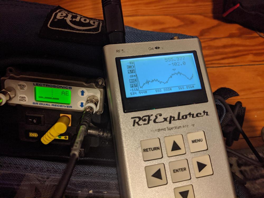 RF EXPLORER WSUB1G Vs Lectro Internal Freq Scan - Equipment - JWSOUNDGROUP